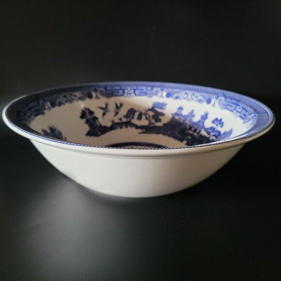 Johnson Brothers Blue Willow Salad Serving Bowl, Blue and White Bowl 10.25" - Picture 3 of 6
